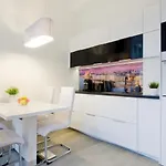 Gozsdu Dream Luxury 3 Double Bed Centre * 부다페스트